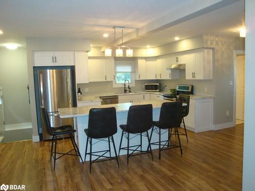 392 Niagara Street, Welland, ON - Indoor Photo Showing Kitchen