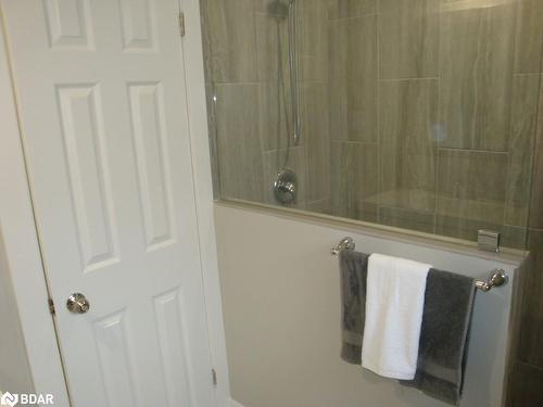 392 Niagara Street, Welland, ON - Indoor Photo Showing Bathroom