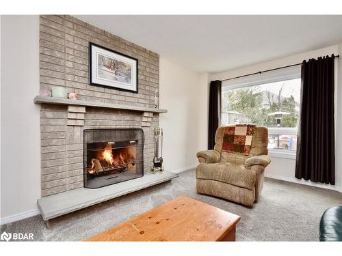 3 Stroud Place, Barrie, ON - Indoor Photo Showing Living Room With Fireplace