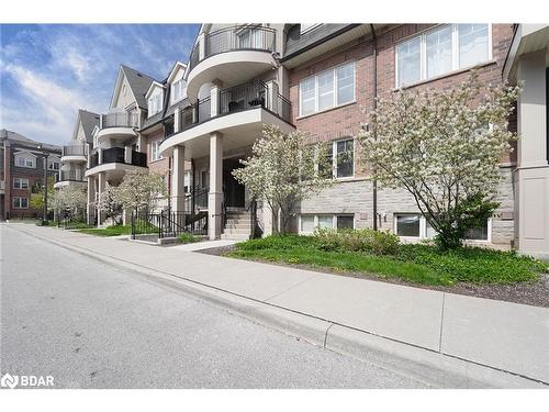 6-04-2420 Baronwood Drive Drive, Oakville, ON - Outdoor With Facade