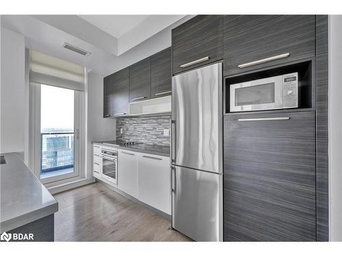 3205-36 Park Lawn Road Road, Toronto, ON - Indoor Photo Showing Kitchen With Stainless Steel Kitchen With Upgraded Kitchen