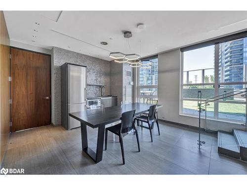 3205-36 Park Lawn Road Road, Toronto, ON - Indoor Photo Showing Dining Room