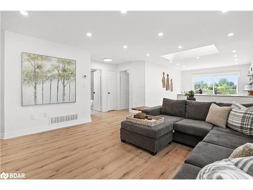 105 Wessenger Drive, Barrie, ON - Indoor Photo Showing Living Room