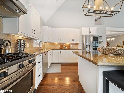 8-5 Invermara Court Court, Orillia, ON - Indoor Photo Showing Kitchen With Upgraded Kitchen