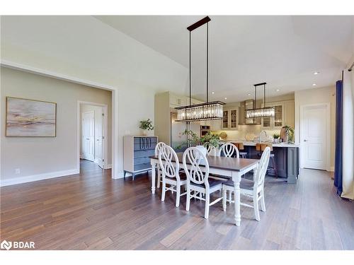 34 Georgian Grande Drive, Oro-Medonte, ON - Indoor Photo Showing Dining Room