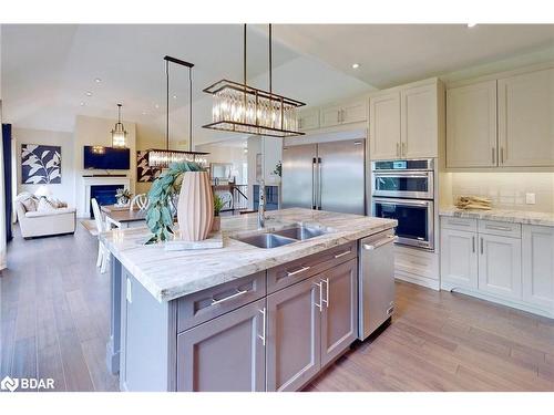 34 Georgian Grande Drive, Oro-Medonte, ON - Indoor Photo Showing Kitchen With Double Sink