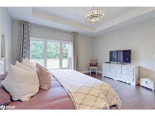 34 Georgian Grande Drive, Oro-Medonte, ON - Indoor Photo Showing Bedroom