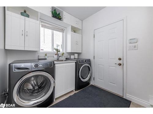 1258 Lowrie Street, Innisfil, ON - Indoor Photo Showing Laundry Room