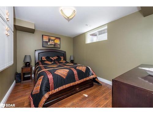 1258 Lowrie Street, Innisfil, ON - Indoor Photo Showing Bedroom