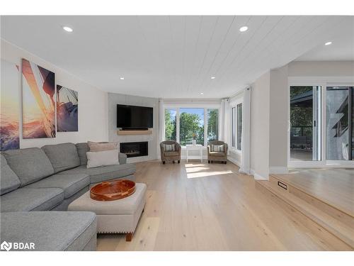 65 Shanty Bay Road, Barrie, ON - Indoor Photo Showing Living Room With Fireplace