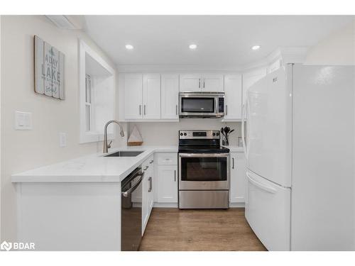 65 Shanty Bay Road, Barrie, ON - Indoor Photo Showing Kitchen With Upgraded Kitchen