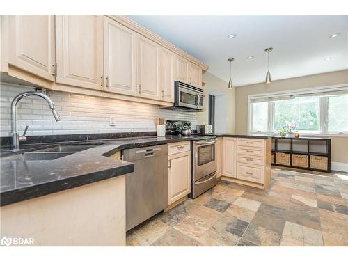 1 Pine Spring, Barrie, ON - Indoor Photo Showing Kitchen With Double Sink With Upgraded Kitchen