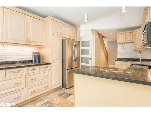 1 Pine Spring, Barrie, ON - Indoor Photo Showing Kitchen