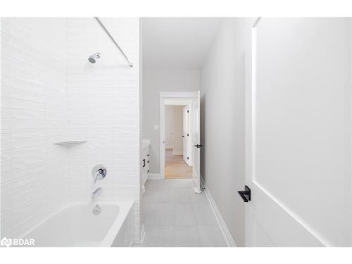 8 Alexander Street Street, Minesing, ON - Indoor Photo Showing Bathroom