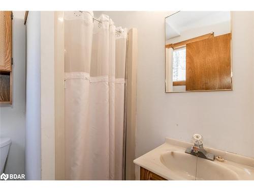 176 Farlain Lake Road E, Tiny, ON - Indoor Photo Showing Bathroom