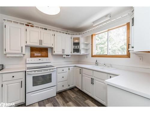 176 Farlain Lake Road E, Tiny, ON - Indoor Photo Showing Kitchen