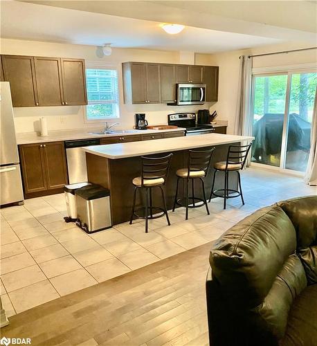 108 Fieldstream Chase, Bracebridge, ON - Indoor Photo Showing Kitchen