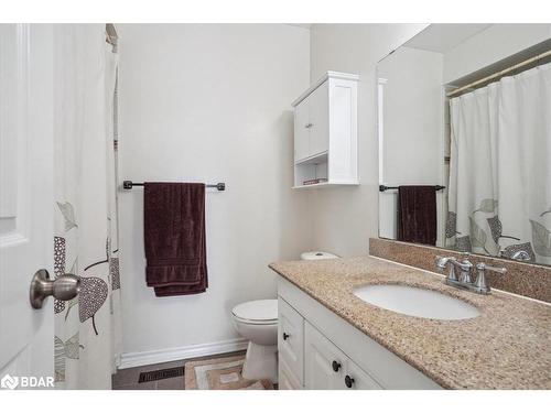 23 Metcalf Crescent, New Tecumseth, ON - Indoor Photo Showing Bathroom