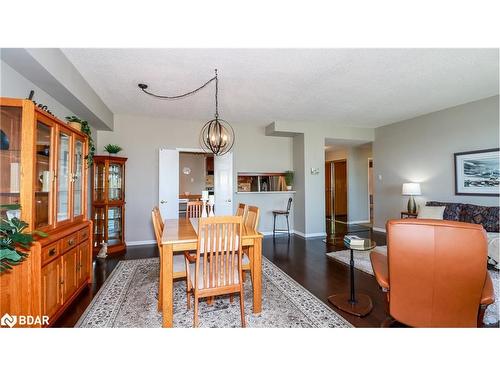 1603-75 Ellen Street, Barrie, ON - Indoor Photo Showing Dining Room