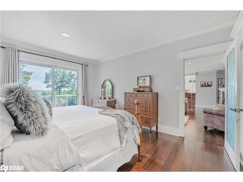 175 Shanty Bay Road, Barrie, ON - Indoor Photo Showing Bedroom