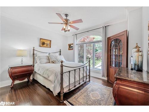 175 Shanty Bay Road, Barrie, ON - Indoor Photo Showing Bedroom