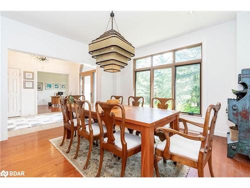 18 Red Oak Crescent, Oro-Medonte, ON - Indoor Photo Showing Dining Room