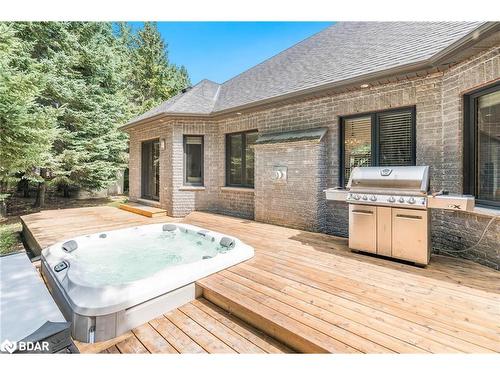 18 Red Oak Crescent, Oro-Medonte, ON - Outdoor With Deck Patio Veranda