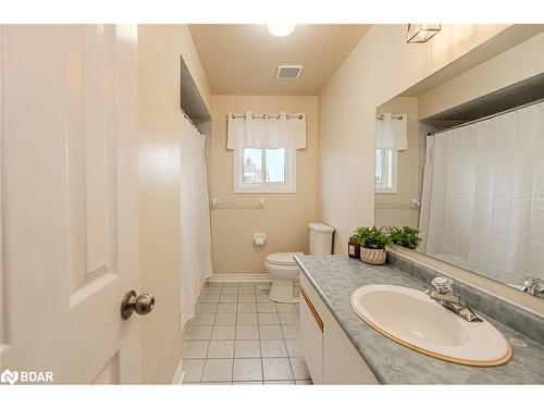 4 Whispering Pine Place, Barrie, ON - Indoor Photo Showing Bathroom