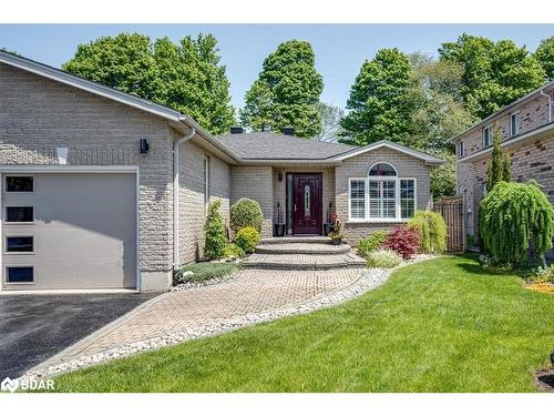 104 Crompton Drive, Barrie, ON - Outdoor With Facade