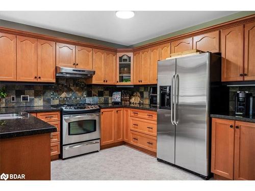 104 Crompton Drive, Barrie, ON - Indoor Photo Showing Kitchen With Double Sink