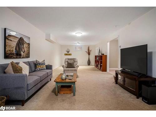 104 Crompton Drive, Barrie, ON - Indoor Photo Showing Living Room