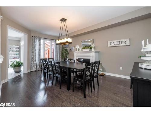 2061 Webster Boulevard Boulevard, Innisfil, ON - Indoor Photo Showing Dining Room