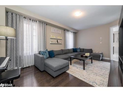 2061 Webster Boulevard Boulevard, Innisfil, ON - Indoor Photo Showing Living Room