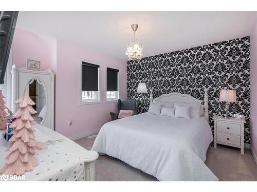 2061 Webster Boulevard Boulevard, Innisfil, ON - Indoor Photo Showing Bedroom