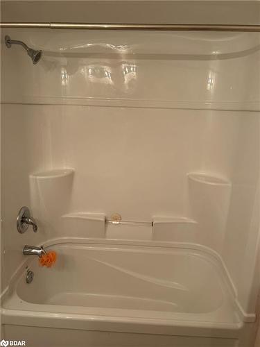 24-65 Dorchester Boulevard, St. Catharines, ON - Indoor Photo Showing Bathroom