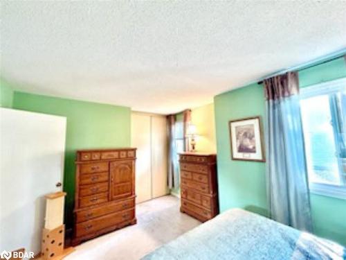 24-65 Dorchester Boulevard, St. Catharines, ON - Indoor Photo Showing Bedroom