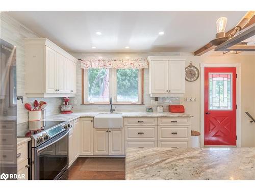 259 Clarke Drive, Peterborough, ON - Indoor Photo Showing Kitchen