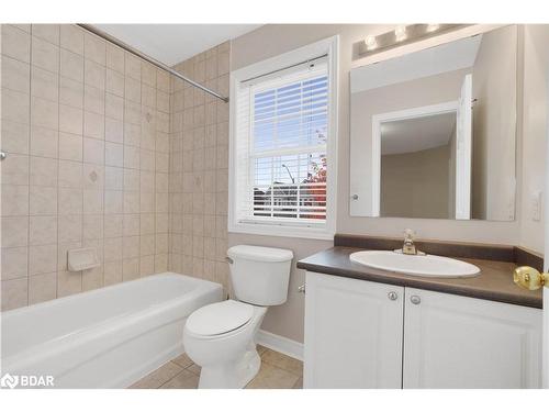 20 Cranberry Lane, Barrie, ON - Indoor Photo Showing Bathroom