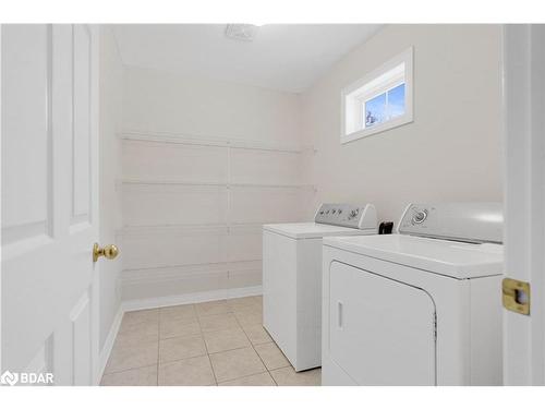 20 Cranberry Lane, Barrie, ON - Indoor Photo Showing Laundry Room