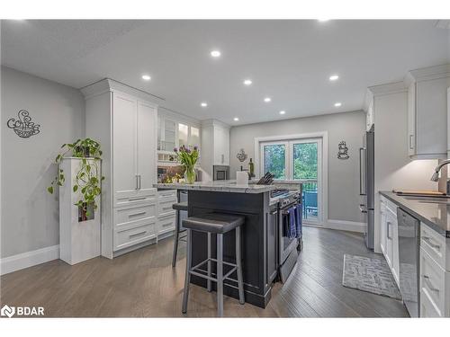 304 Cox Mill Road, Barrie, ON - Indoor Photo Showing Kitchen With Upgraded Kitchen