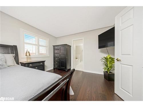 599 Nairn Circle, Milton, ON - Indoor Photo Showing Bedroom