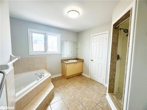 57 Penvill Trail, Barrie, ON - Indoor Photo Showing Bathroom