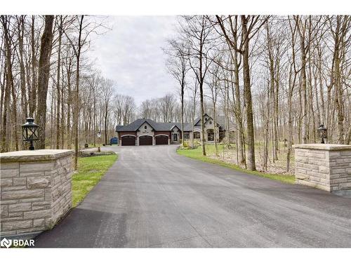 6 Oak Ridge Road, Oro-Medonte, ON - Outdoor With Facade