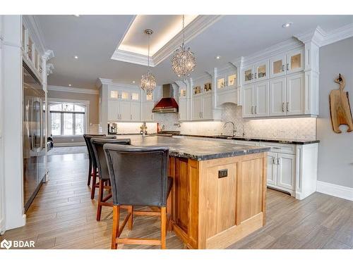 6 Oak Ridge Road, Oro-Medonte, ON - Indoor Photo Showing Kitchen With Upgraded Kitchen