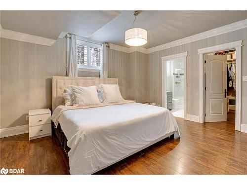 6 Oak Ridge Road, Oro-Medonte, ON - Indoor Photo Showing Bedroom