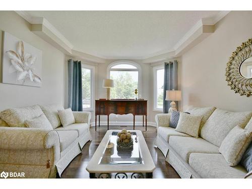 79 Maclaren Avenue, Barrie, ON - Indoor Photo Showing Living Room