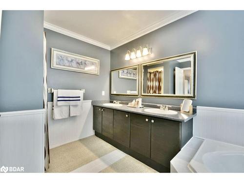 79 Maclaren Avenue, Barrie, ON - Indoor Photo Showing Bathroom