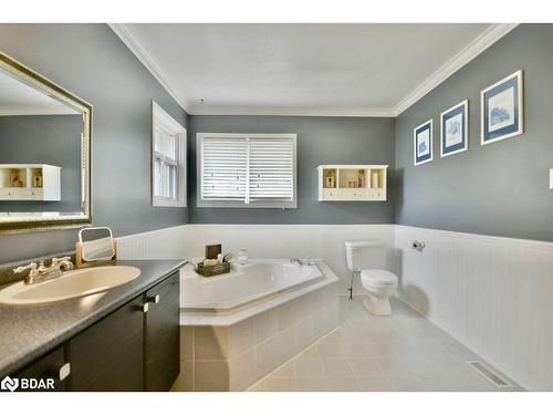 79 Maclaren Avenue, Barrie, ON - Indoor Photo Showing Bathroom