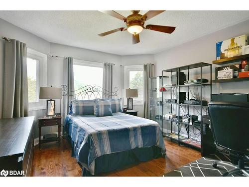 79 Maclaren Avenue, Barrie, ON - Indoor Photo Showing Bedroom