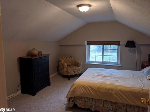 6497 Yonge Street, Churchill, ON - Indoor Photo Showing Bedroom